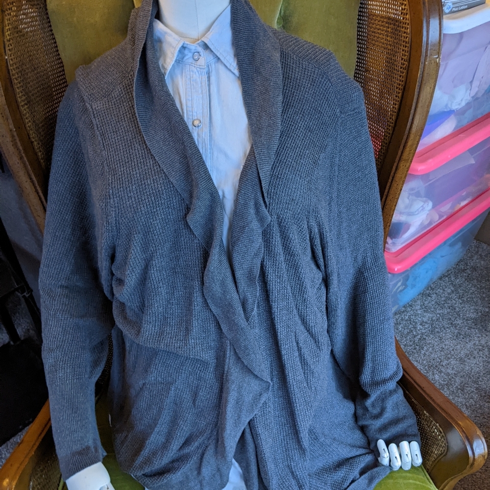 3X Gray Ava & Viv Drapey Cardigan